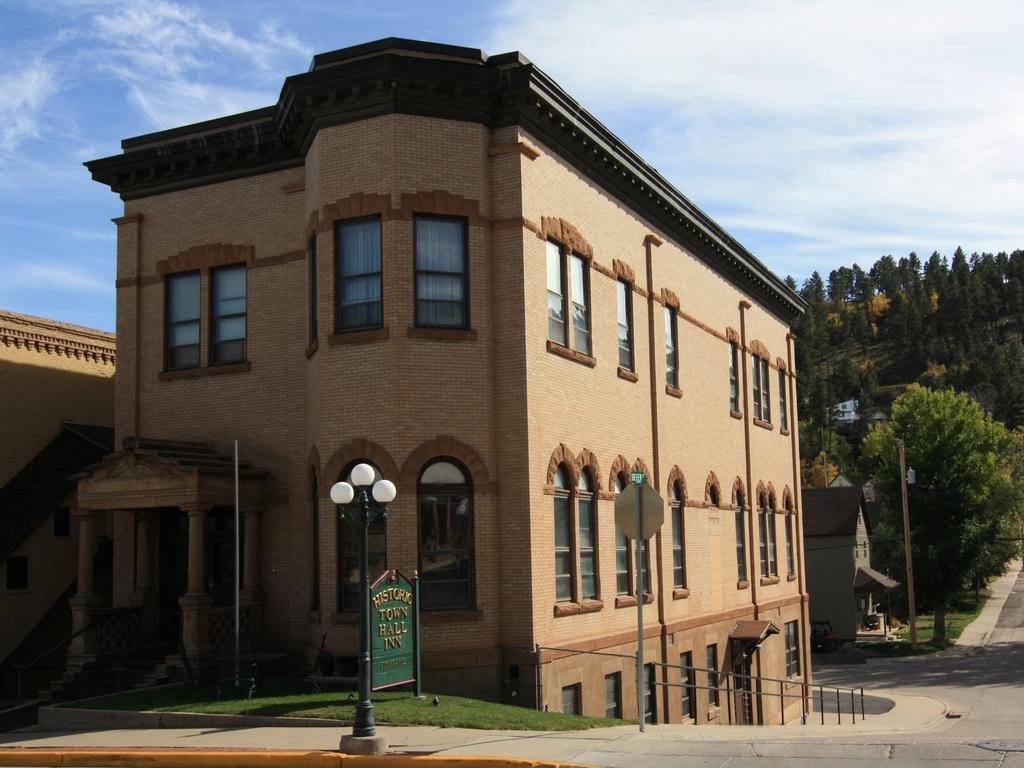 Lead Town Hall Inn מראה חיצוני תמונה